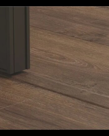 Pergo  - -  Liste  8x45x2000mm Vinyl Pgvincp40199 Brown Lodge Oak