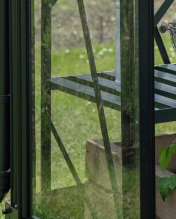 Halls Icon Planthouse Hr01901